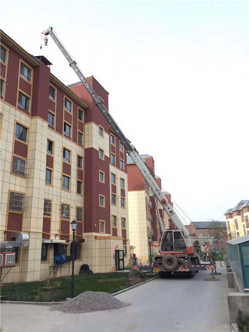 邹平市跨街广告牌的高空安装注意事项