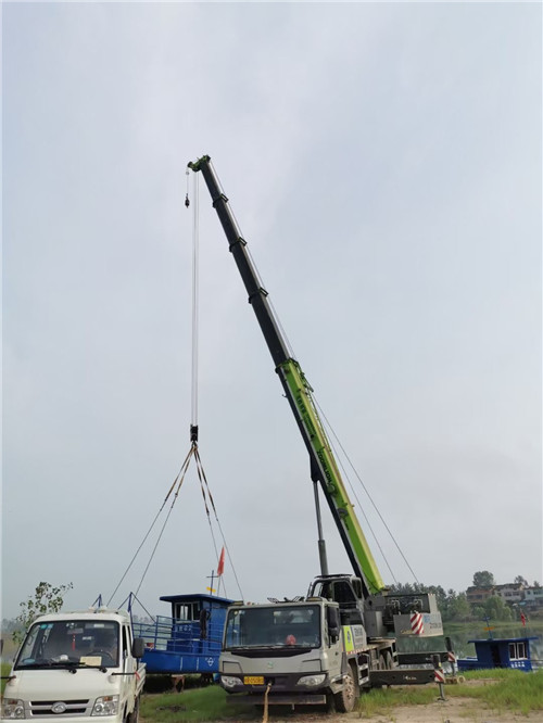 邹平市桥梁建设吊装案例